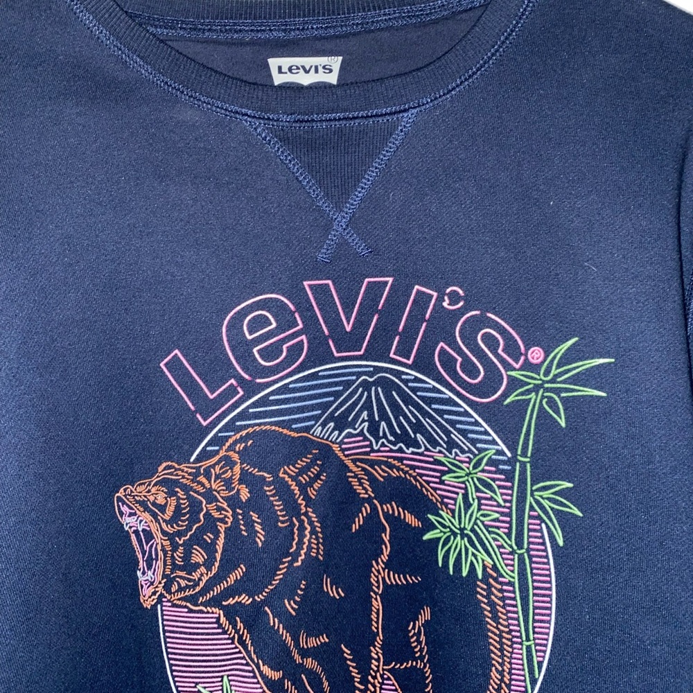 Levi’s Navy Blue Crewneck